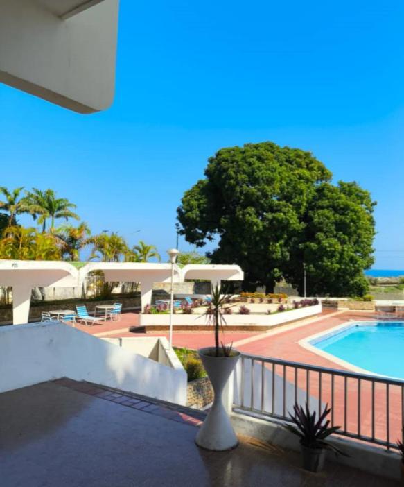 Acogedor Apartamento De Playa En Los Corales - La Guaira Caraballeda Exterior photo