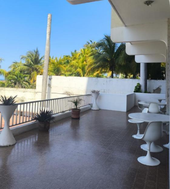 Acogedor Apartamento De Playa En Los Corales - La Guaira Caraballeda Exterior photo